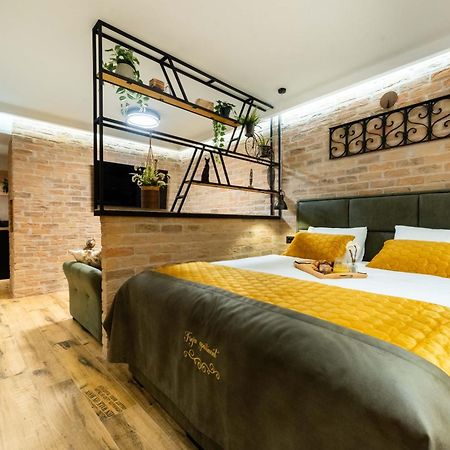 Freja- Luxury Studio Apartment Old Town Zadar Center エクステリア 写真