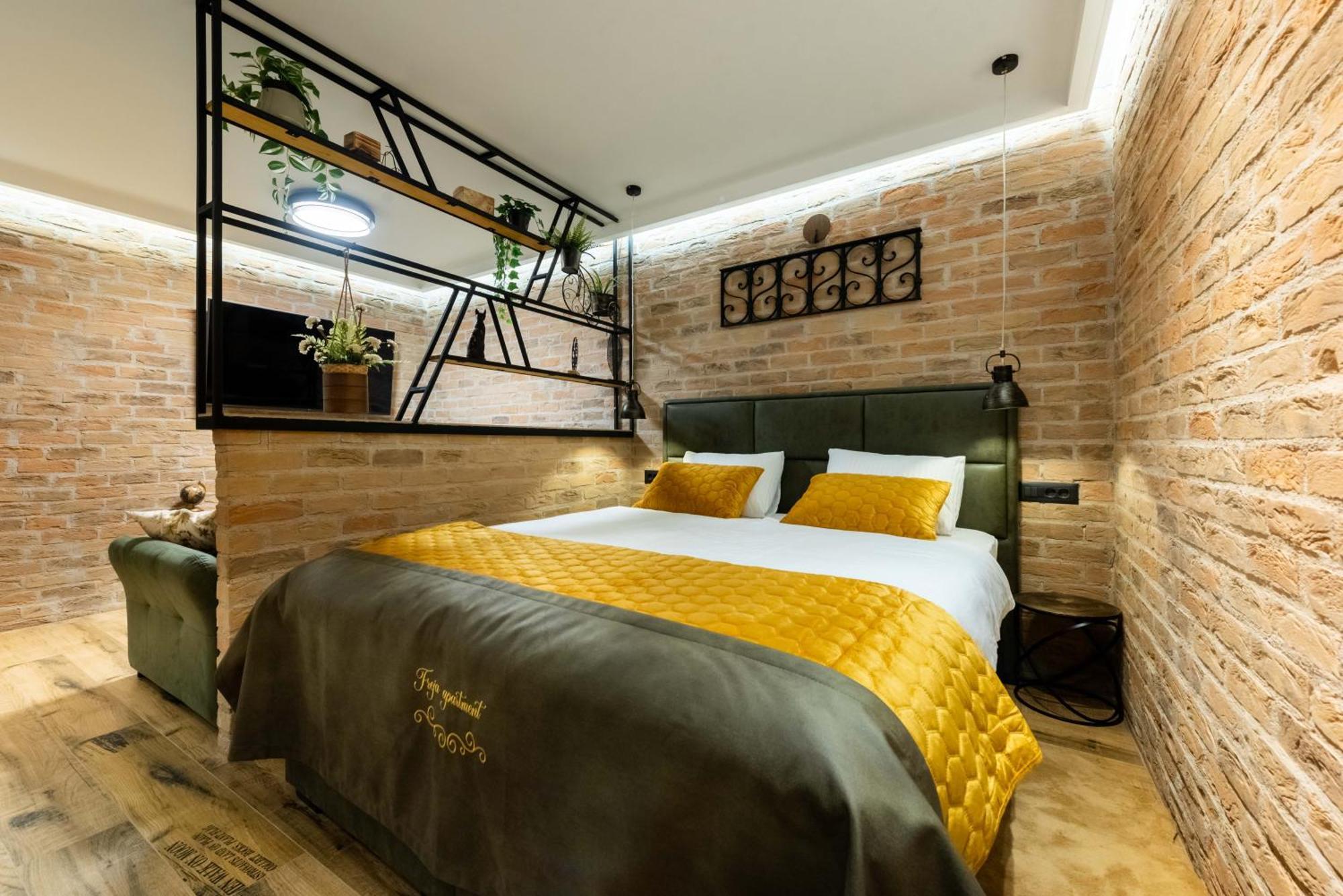 Freja- Luxury Studio Apartment Old Town Zadar Center エクステリア 写真